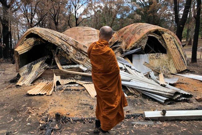 Phra Mana.jpg
