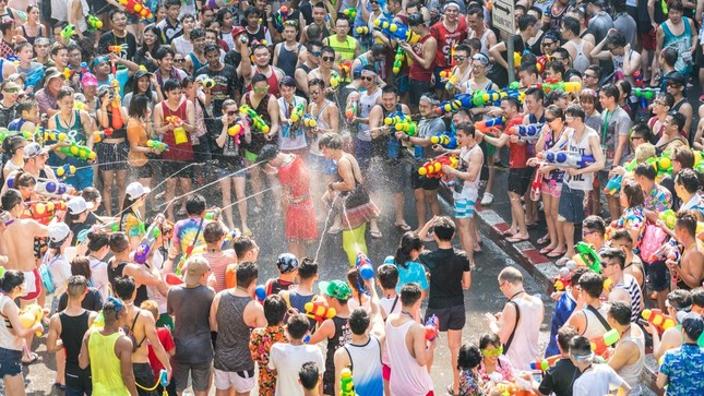 Songkran.jpeg