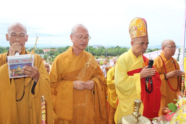 nthuan 1.jpg