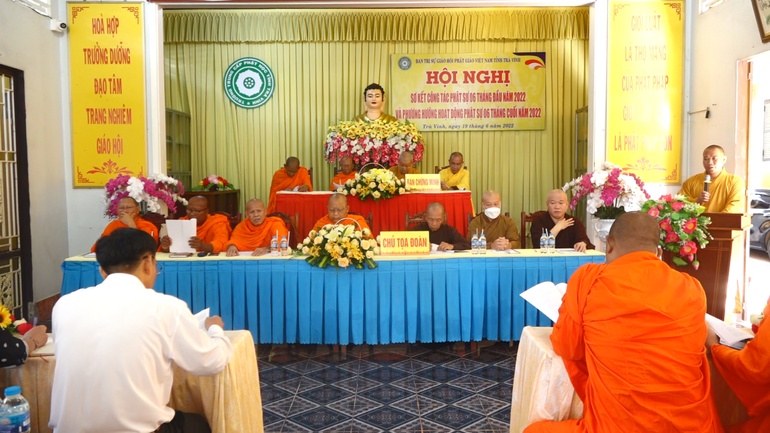 Ban Trị sự Phật giáo tỉnh Trà Vinh sơ kết công tác Phật sự 6 tháng đầu năm và bế mạc khóa huân tu