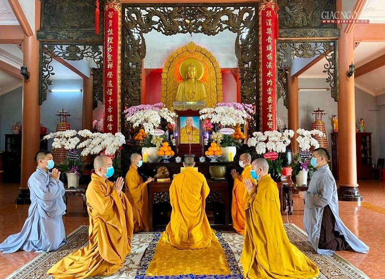 Chân dung cố Hòa thượng Thích Đạt Đạt được tôn trí tại chánh điện chùa Bát Nhã 