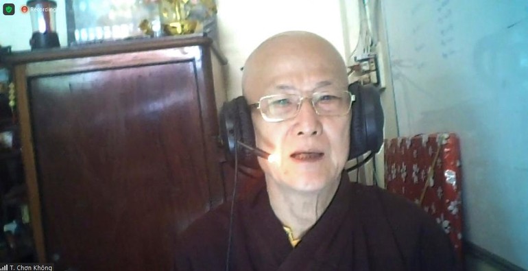 Hòa thượng Thích Chơn Không chủ trì buổi họp trực tuyến của Ban Hướng dẫn Phật tử TP.HCM 