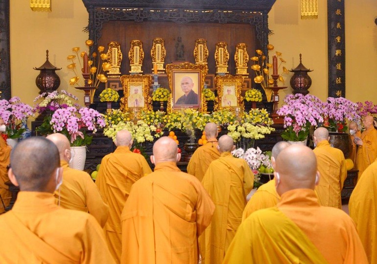 Lễ tưởng niệm Thiền sư Thích Nhất Hạnh tại Tổ đường Ấn Quang - quận 10, TP.HCM
