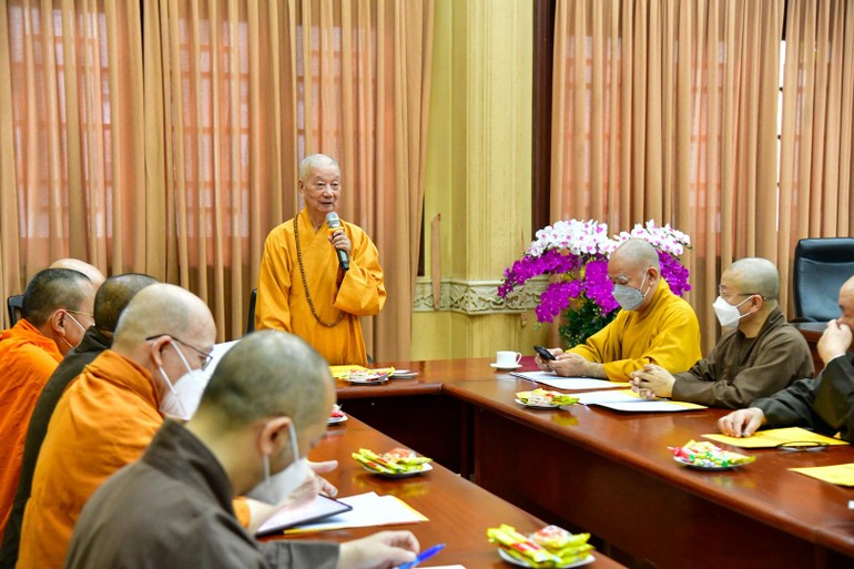Trưởng lão Hòa thượng Thích Trí Quảng phát biểu chỉ đạo trong buổi họp của Hội đồng Điều hành Học viện Phật giáo VN tại TP.HCM sáng 22-2