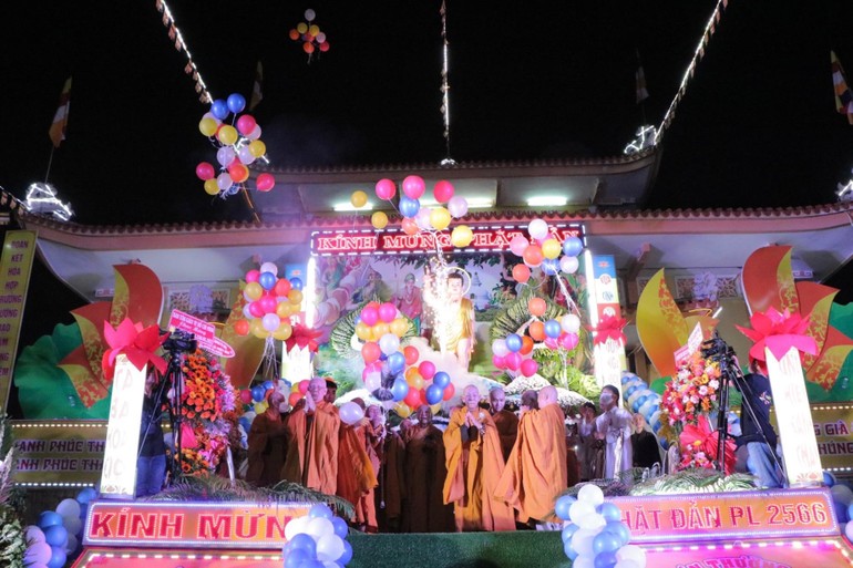 Đại lễ Phật đản Phật lịch 2566 được Ban Trị sự Phật giáo TP.Thủ Đức tổ chức tại chùa Thiên Minh