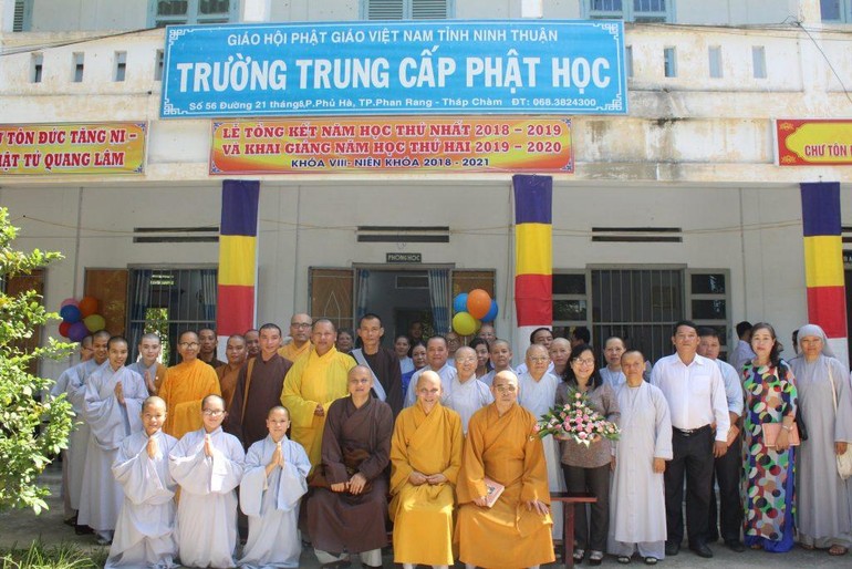 Chư tôn đức Trường Trung cấp Phật học tỉnh Ninh Thuận 
