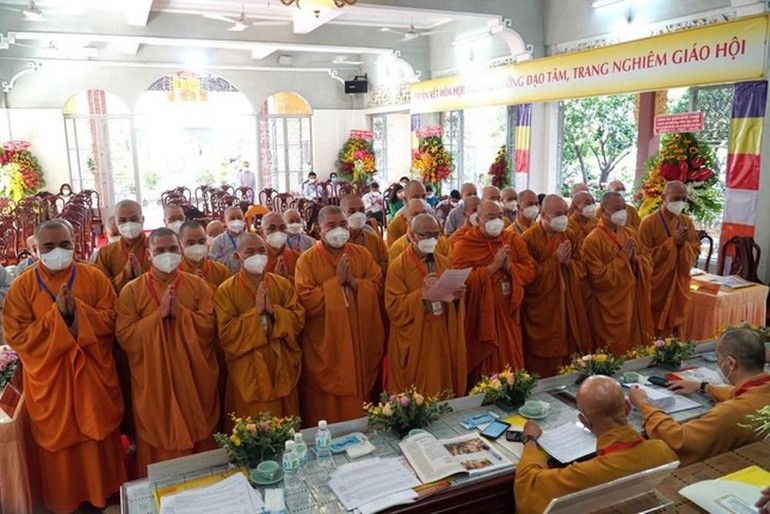 Tân Ban Trị sự Phật giáo quận Bình Thạnh ra mắt và phát biểu nhận nhiệm vụ - Ảnh: Nguyên Tài