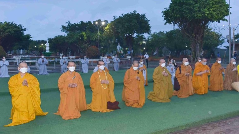 Chư tôn đức Phật giáo tỉnh Bạc Liêu khai đàn đại lễ cầu an 7 ngày, cầu nguyện bệnh dịch tiêu trừ