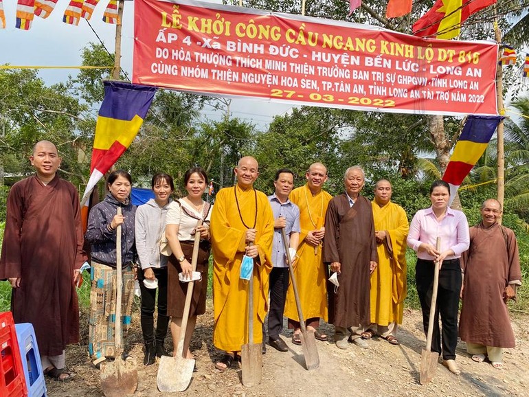Ban Trị sự GHPGVN tỉnh khởi công xây dựng cầu Kênh Ngang 