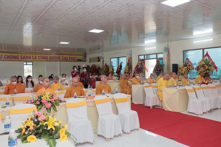 Chư tôn đức tham dự phiên trù bị Đại hội đại biểu Phật giáo tỉnh Quảng Bình