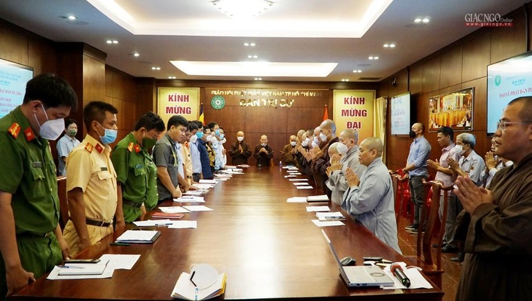 Ban Tổ chức Đại lễ họp với liên ngành các cơ quan chức năng sở tại về trật tự, phân luồng giao thông cho Đại lễ Phật đản tại Việt Nam Quốc Tự