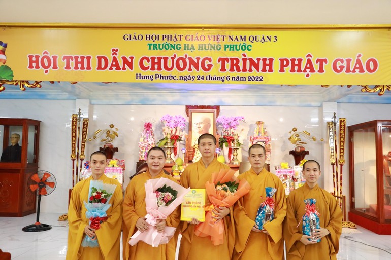 Chư tôn đức vào vòng chung kết Hội thi "Người dẫn chương trình Phật giáo" tại trường hạ chùa Hưng Phước 