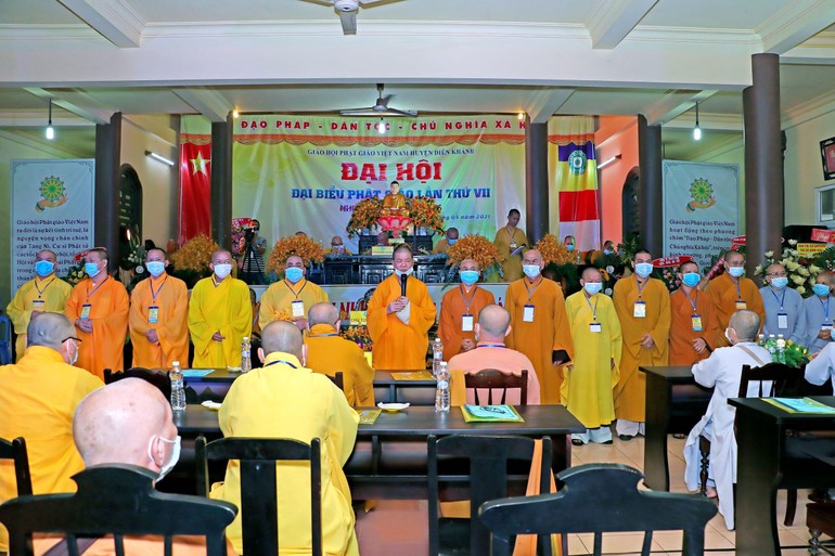 Tân Ban Trị sự Phật giáo huyện Diên Khánh nhiệm kỳ 2021-2026 ra mắt đại hội