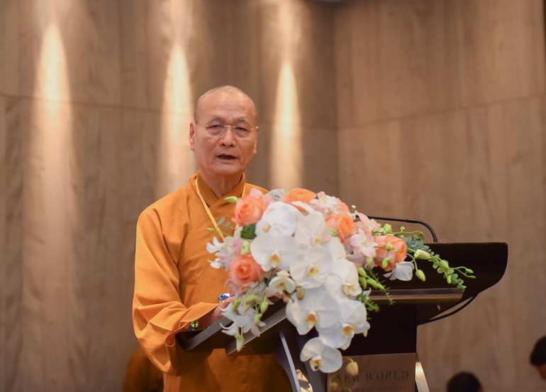 Hòa thượng Thích Hải Ấn, Bác sĩ Y khoa, Viện trưởng Học viện Phật giáo VN tại Huế