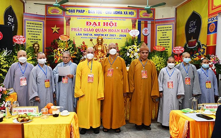 Tân Ban Trị sự Phật giáo quận Hoàn Kiếm nhiệm kỳ 2021-2026 ra mắt đại hội