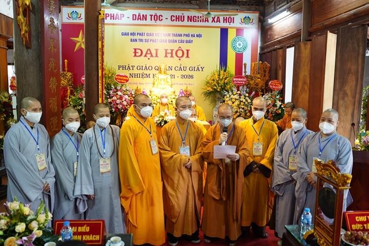 Tân Ban Trị sự Phật giáo quận Cầu Giấy nhiệm kỳ 2021-2026 ra mắt đại hội