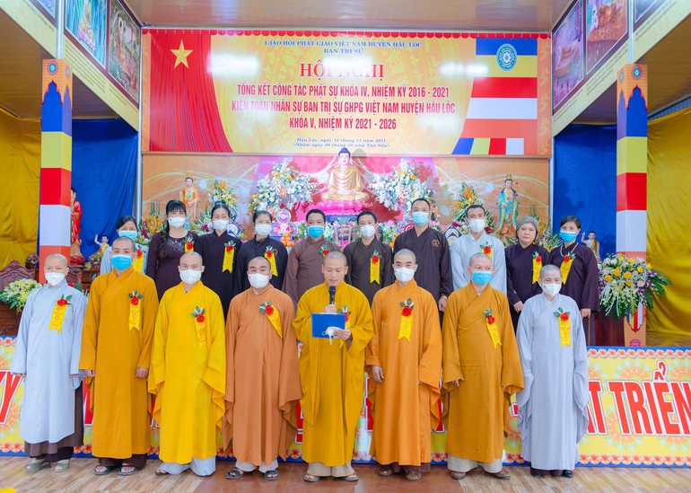 Tân Ban Trị sự Phật giáo huyện Hậu Lộc nhiệm kỳ 2021-2026 ra mắt và phát biểu nhận nhiệm vụ tại hội nghị