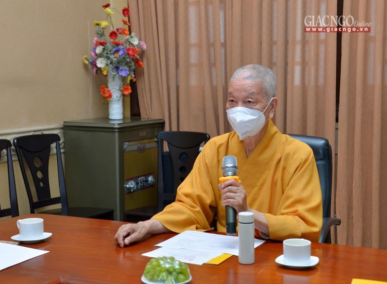 Trưởng lão Hòa thượng Thích Trí Quảng, Viện trưởng Học viện Phật giáo VN tại TP.HCM chủ trì buổi họp