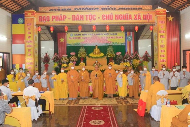 Tân Ban Trị sự Phật giáo huyện Châu Thành nhiệm kỳ 2021-2026 ra mắt đại hội
