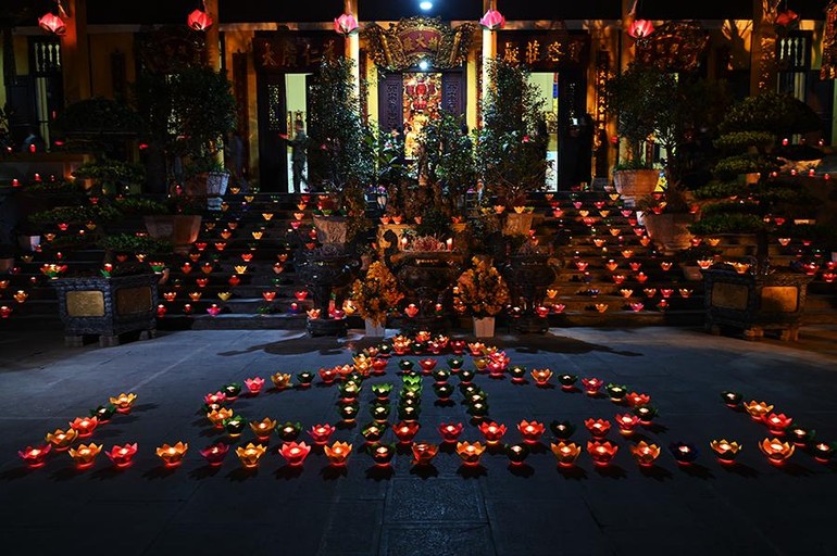 Lễ Phật thành đạo tại chùa Quán Sứ (TP.Hà Nội)