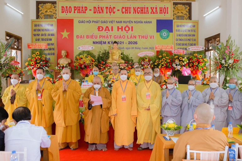 Tân Ban Trị sự Phật giáo huyện Nghĩa hành nhiệm kỳ 2021-2026 ra mắt và phát biểu nhận nhiệm vụ 