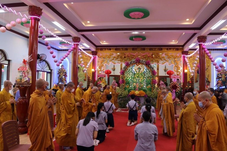 Lễ Phật đản tổ chức trang nghiêm tại chùa Giác Nguyên - Ảnh: Ban TT-TT Phật giáo H.Hóc Môn