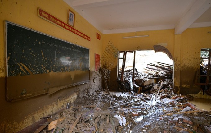 Ngôi trường ở thị trấn Mù Cang Chải tan hoang sau lũ quét đầu tháng 8 vừa qua - Ảnh: Zing