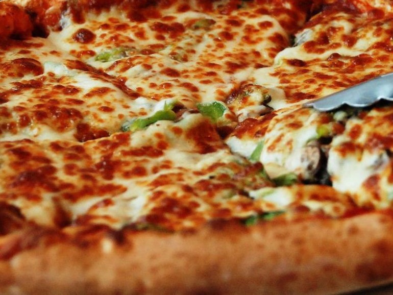 Pizza - thực phẩm chứa nhiều năng lượng, ăn nhiều có nguy cơ ung thư