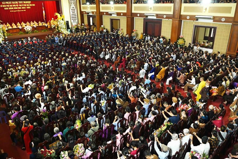 Học viện Phật giáo VN tại Hà Nội tổ chức lễ phát bằng tốt nghiệp Cử nhân Phật học khóa VIII ảnh 6