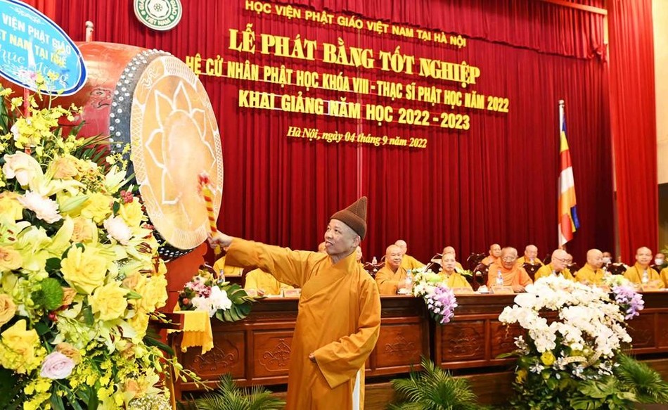 Học viện Phật giáo VN tại Hà Nội tổ chức lễ phát bằng tốt nghiệp Cử nhân Phật học khóa VIII ảnh 8