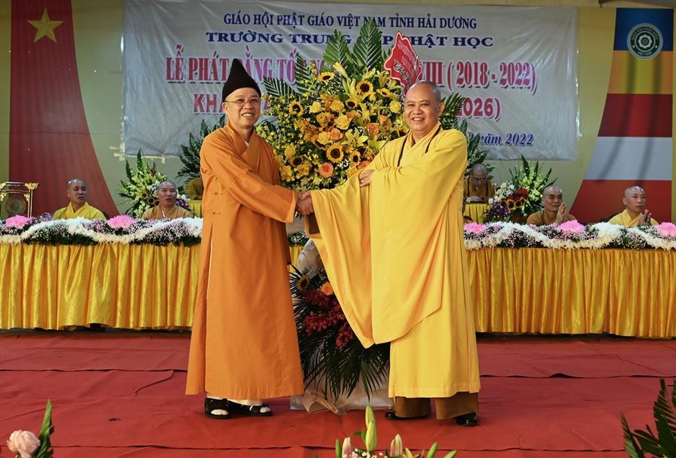 Hải Dương: Trường Trung cấp Phật học tổ chức lễ phát bằng tốt nghiệp khóa VIII (2018-2022) ảnh 10