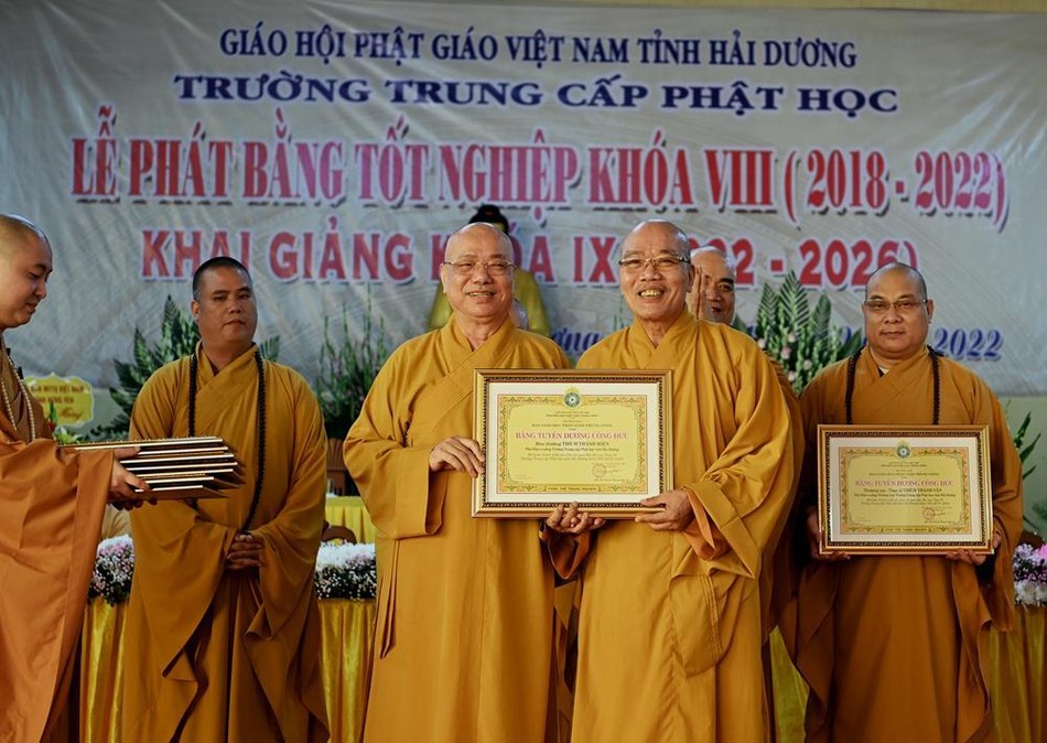 Hải Dương: Trường Trung cấp Phật học tổ chức lễ phát bằng tốt nghiệp khóa VIII (2018-2022) ảnh 6